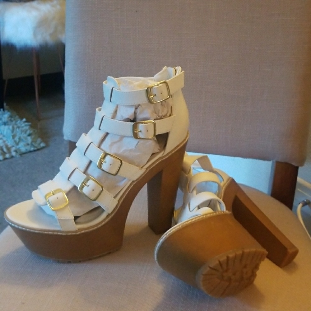 Brand new sandals