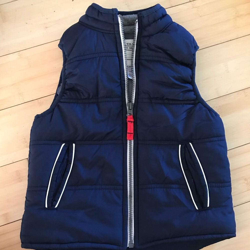 Carters vest - 3T. Perfect condition!