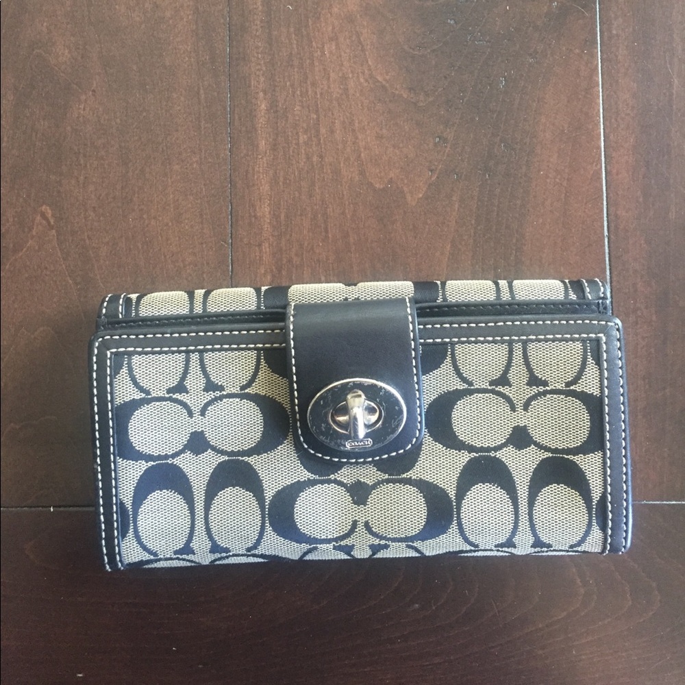 Coach wallet