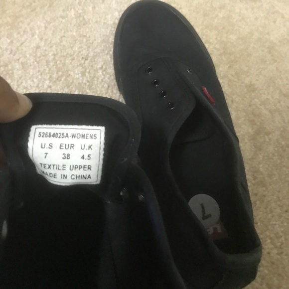 Levi’s - Picture 4 of 4