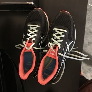 Asics GT 2000 5 women’s running shoe