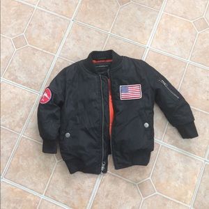 Trendy Bomber Jacket 😎 (boys)