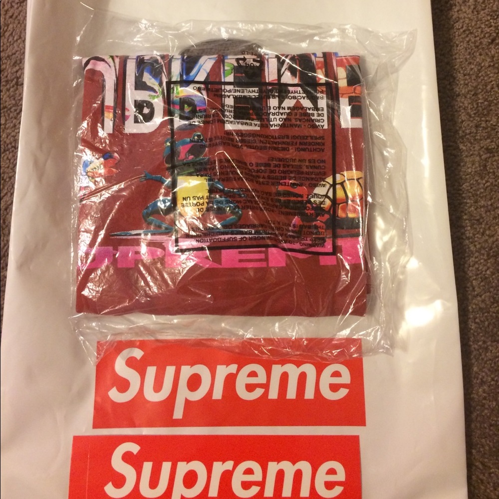 Supreme Friends Tee Medium