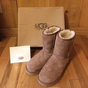 UGG Australia Classic Short Boots