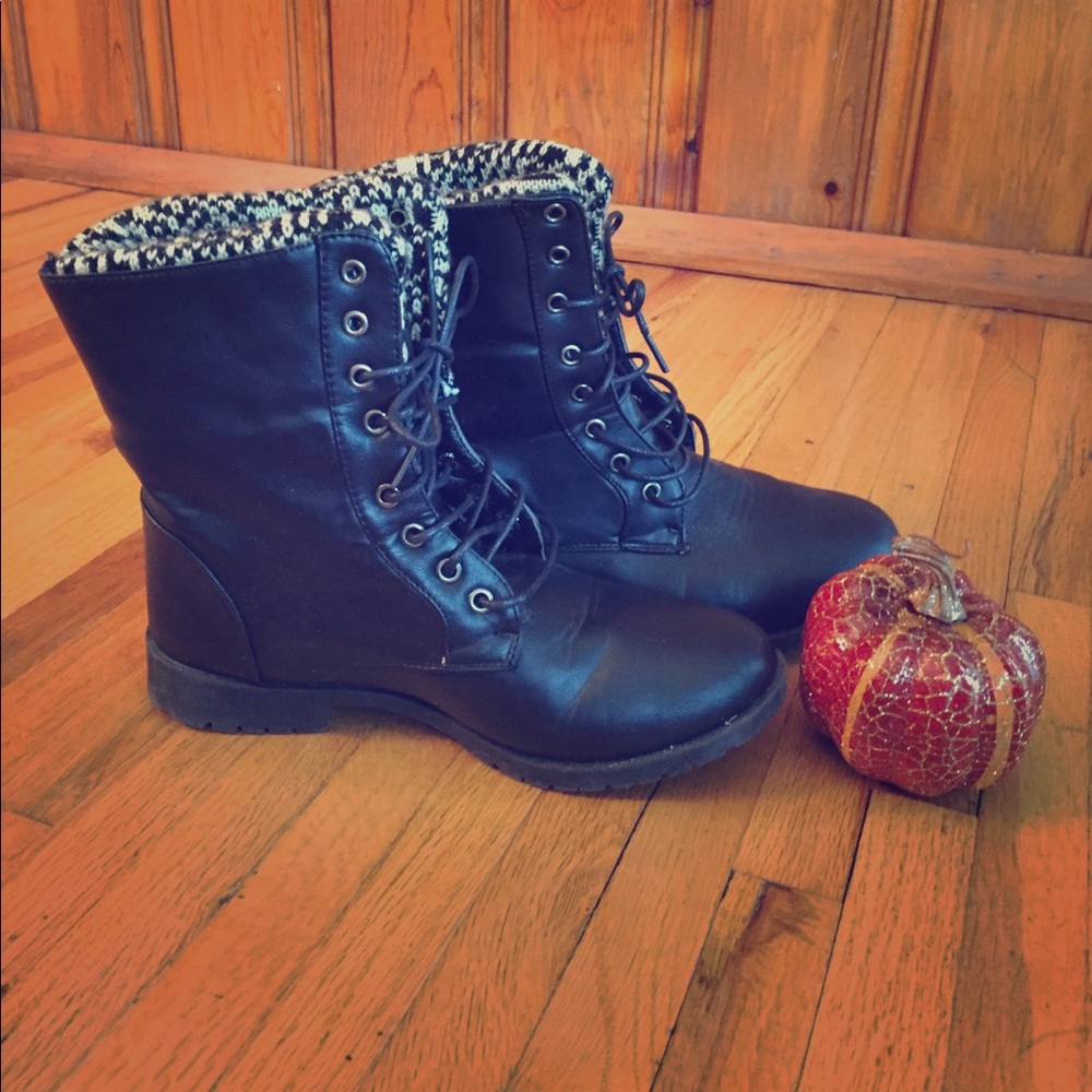 🎉DISCOUNT🎉 Black combat boots