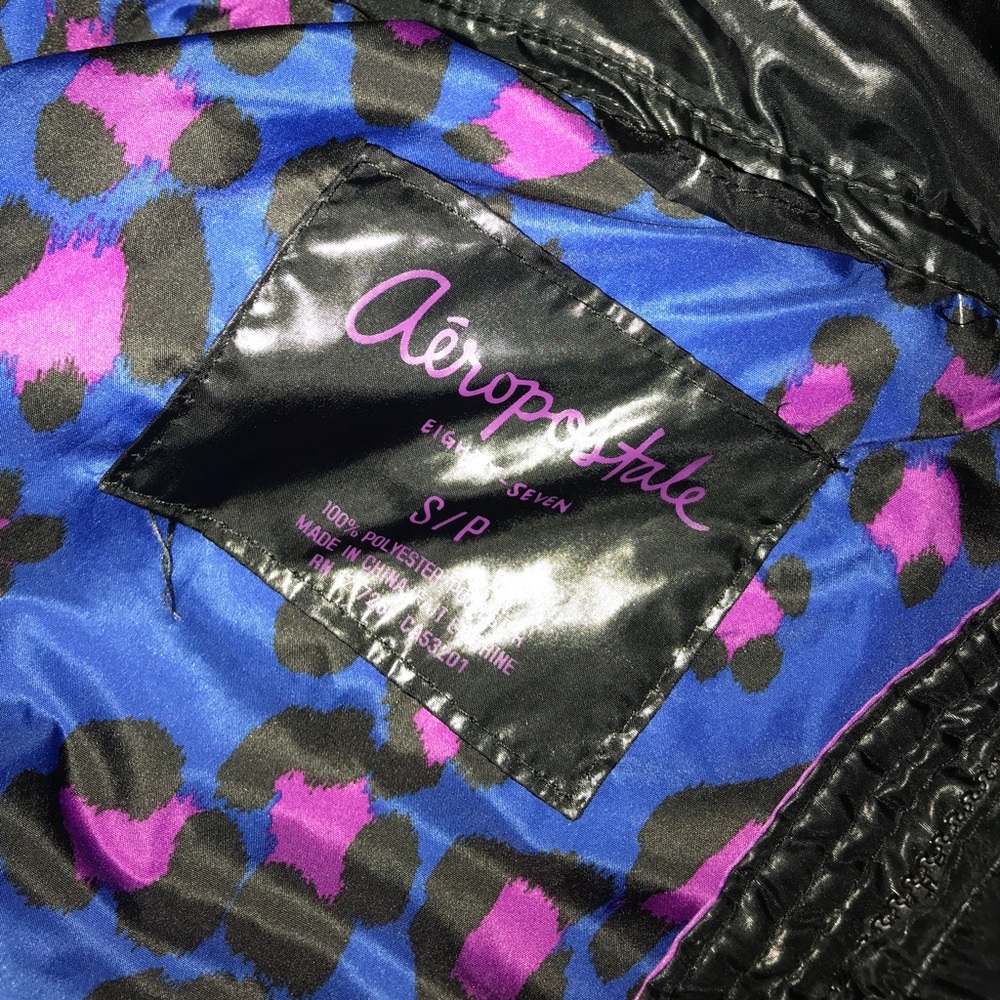 Vest - Picture 3 of 3