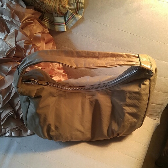 Hobo Bag - Picture 3 of 4