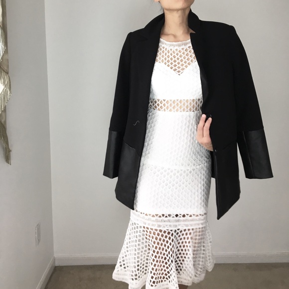 Sophia lace dress - Picture 4 of 4