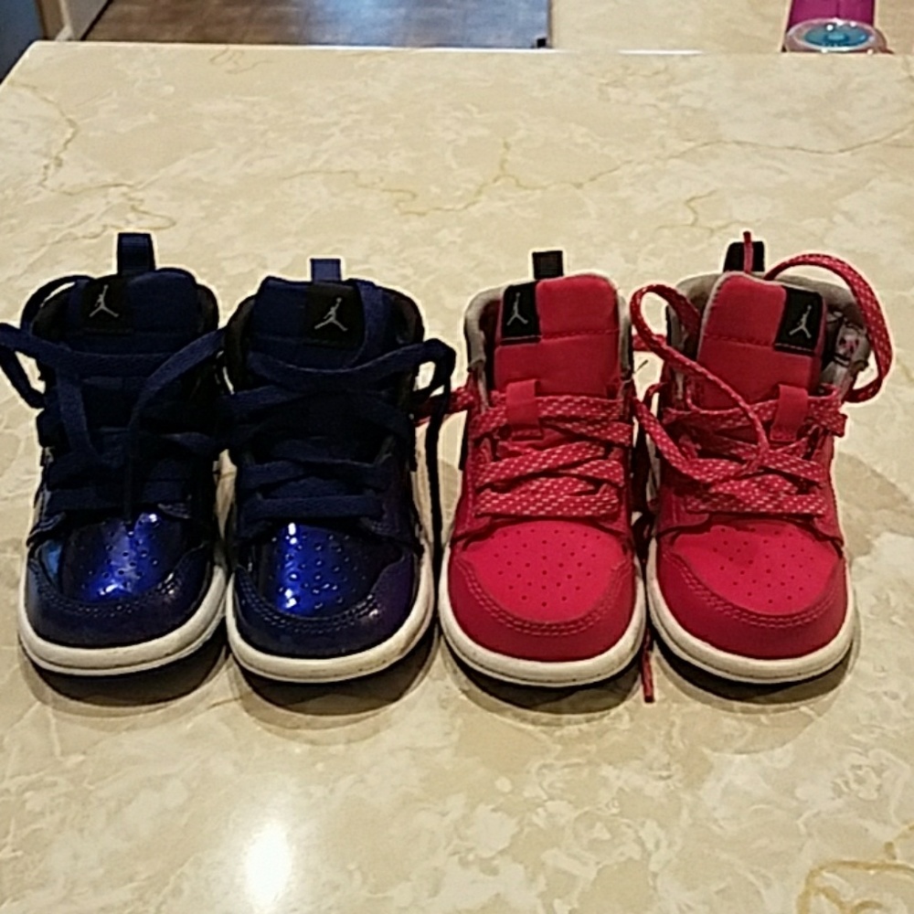 Infant/toddler Size 4 Jordan 1's.