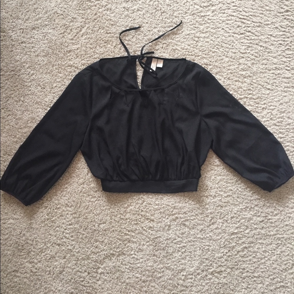 Black crop top