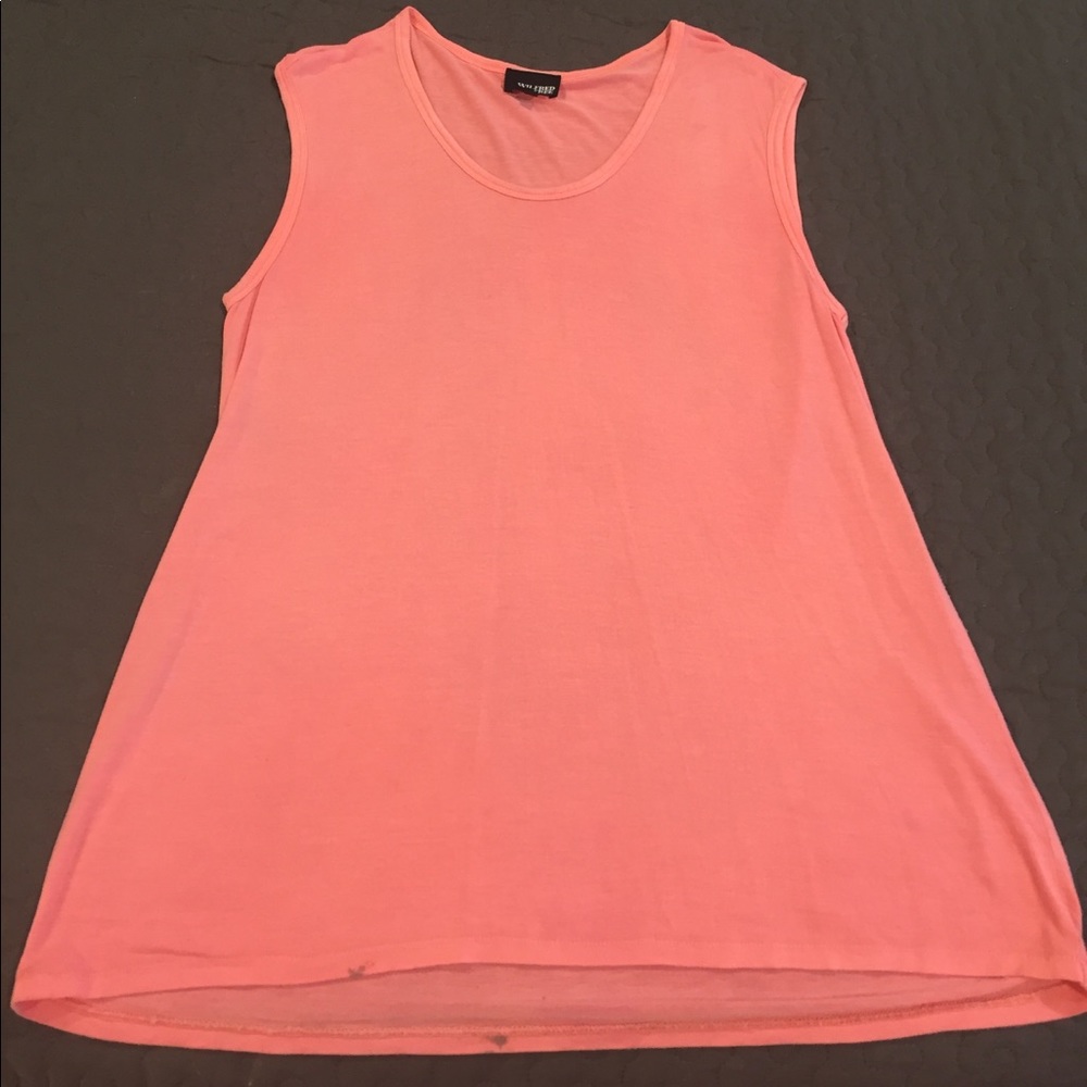 Wilfred Free hot pink tank top!