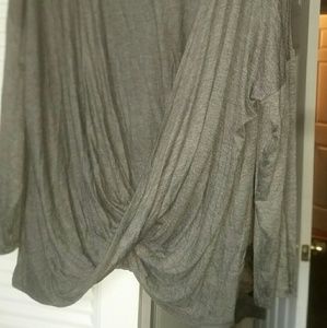 Grey cotton drape neck top