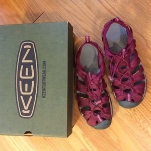 Keen Whisper Sandal Shoe sz 9