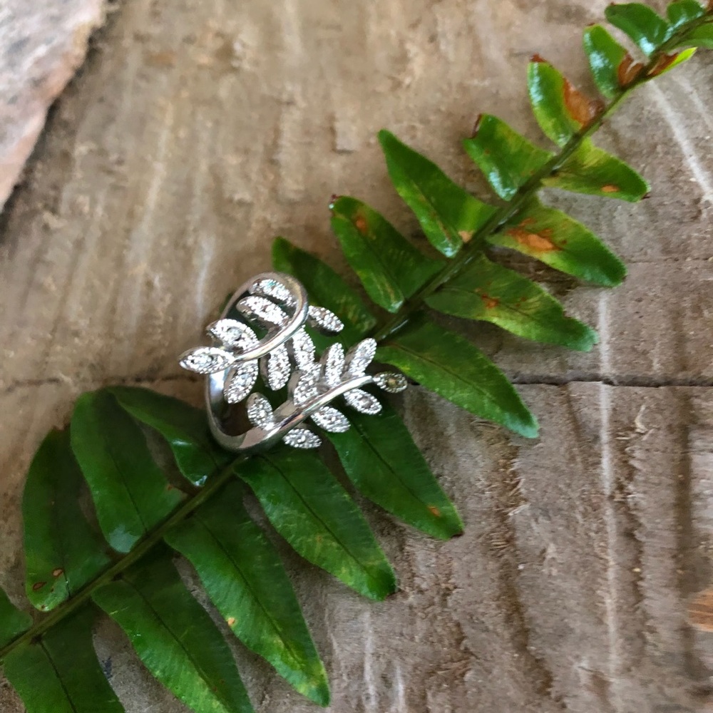 Leaves Ring