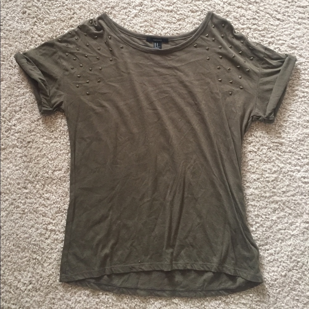 Green t shirt