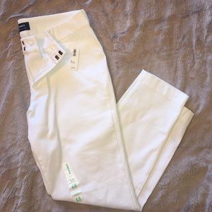 NWT Old Navy Mid-Rise Pixie Pants, size 12.