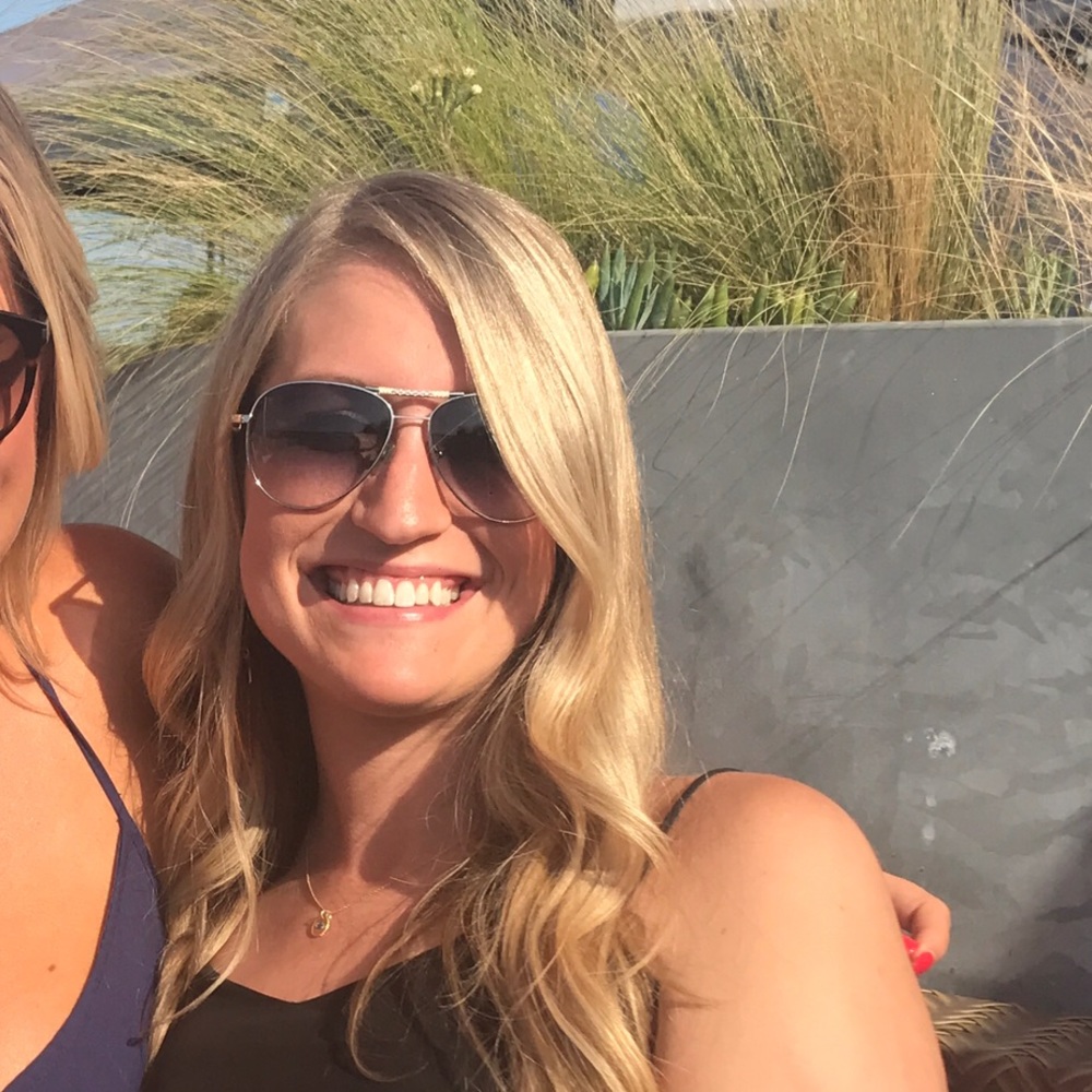 Meet your Posher, Kelly