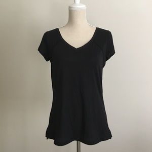 Lululemon V-neck t-shirt