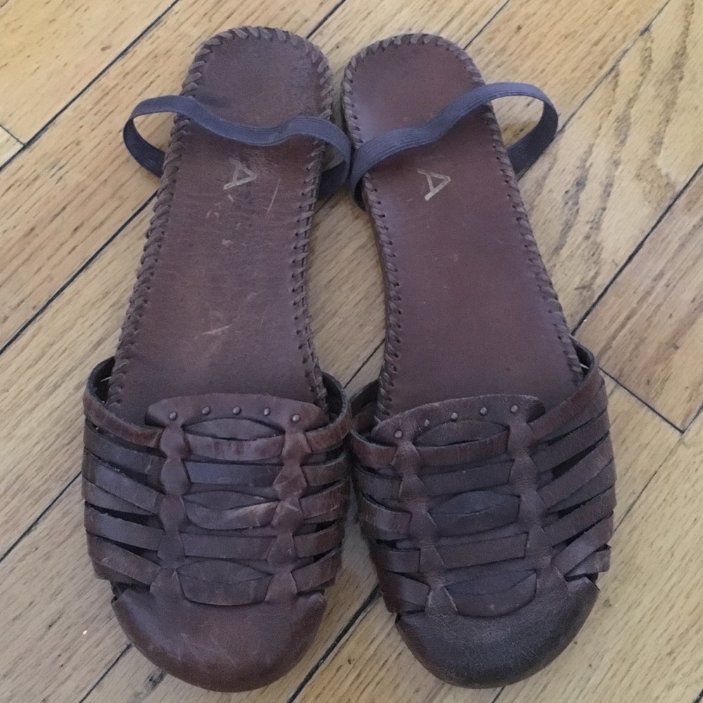 MIA Slides - Picture 4 of 5
