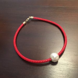 Leather red choker