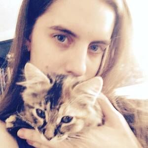 Meet your Posher, Leah