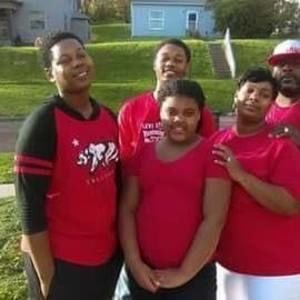 Meet your Posher, Roxanne