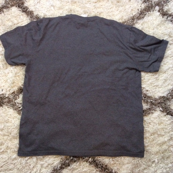 SOLD THE NORTH FACE Gray Mens Logo Graphic Shirt - Picture 2 of 5