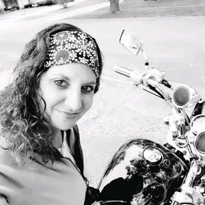 Meet your Posher, Ayse