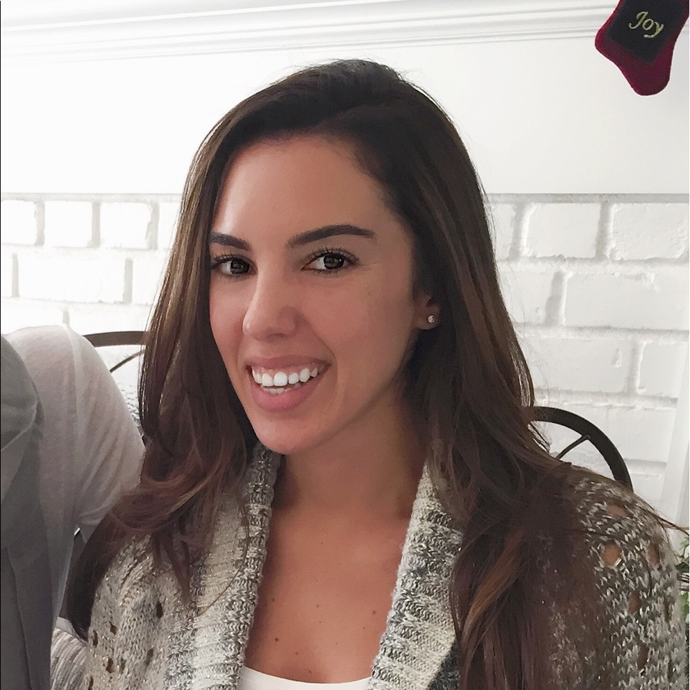 Meet your Posher, Jennifer