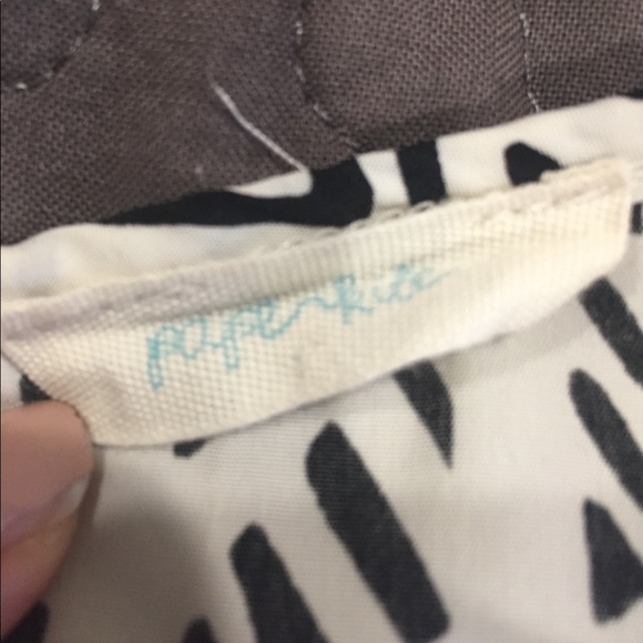 Cute printed tank! - Picture 2 of 3