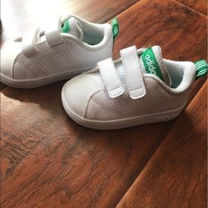 Toddlers size 4 Adidas