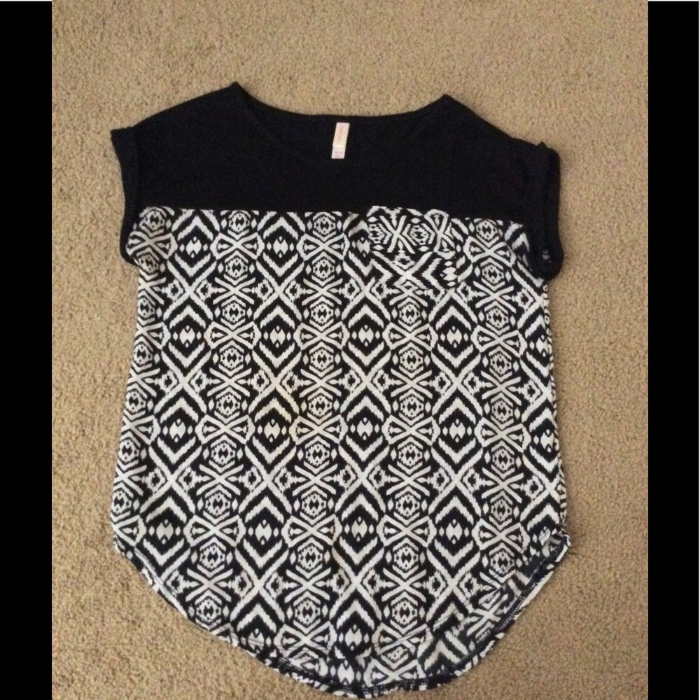 Tribal Top