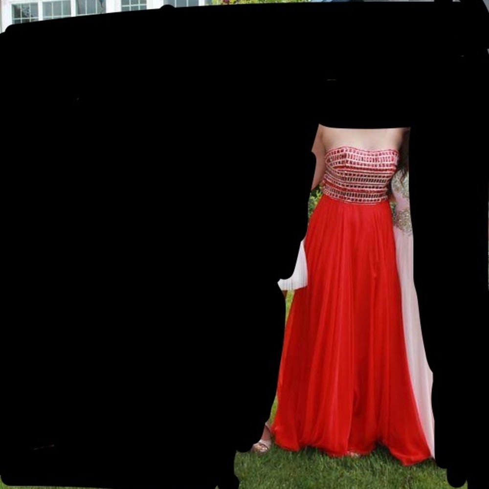 Red Sherri Hill size 4 strapless prom/ball dress
