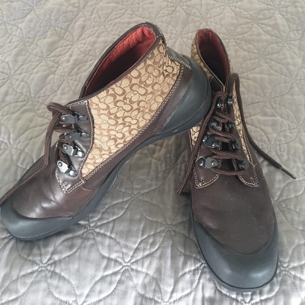Coach boots size 9