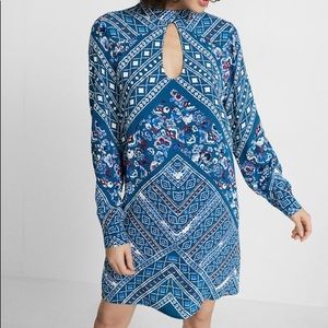 🌼PRICE DROP🌼 Express- Floral Print Dress