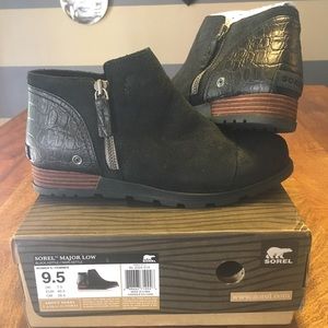 NWT brand new Sorel Major Low bootie 9.5 black!
