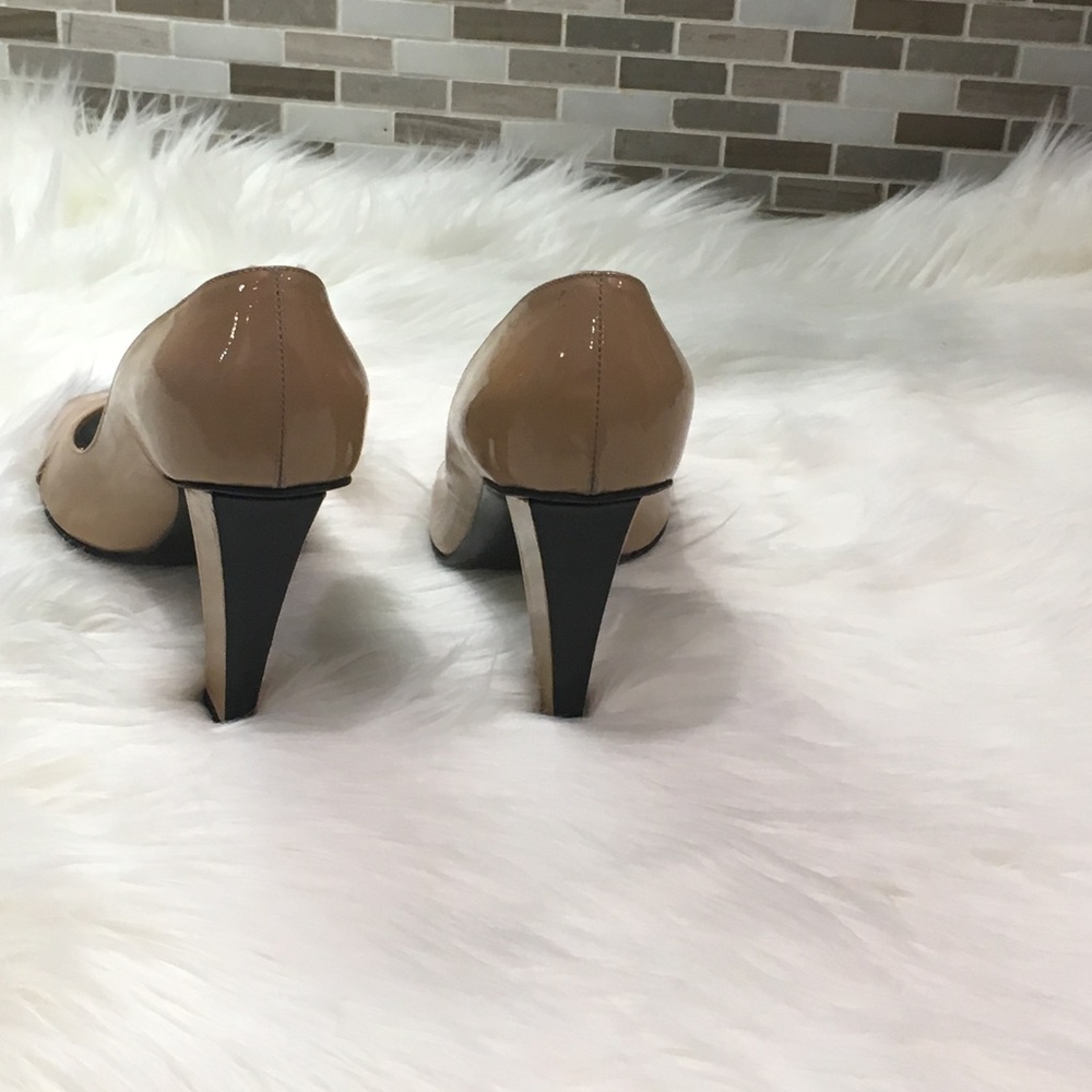 Jimmy Choo Nude Designer  Peep Toe Pumps - Picture 4 of 7