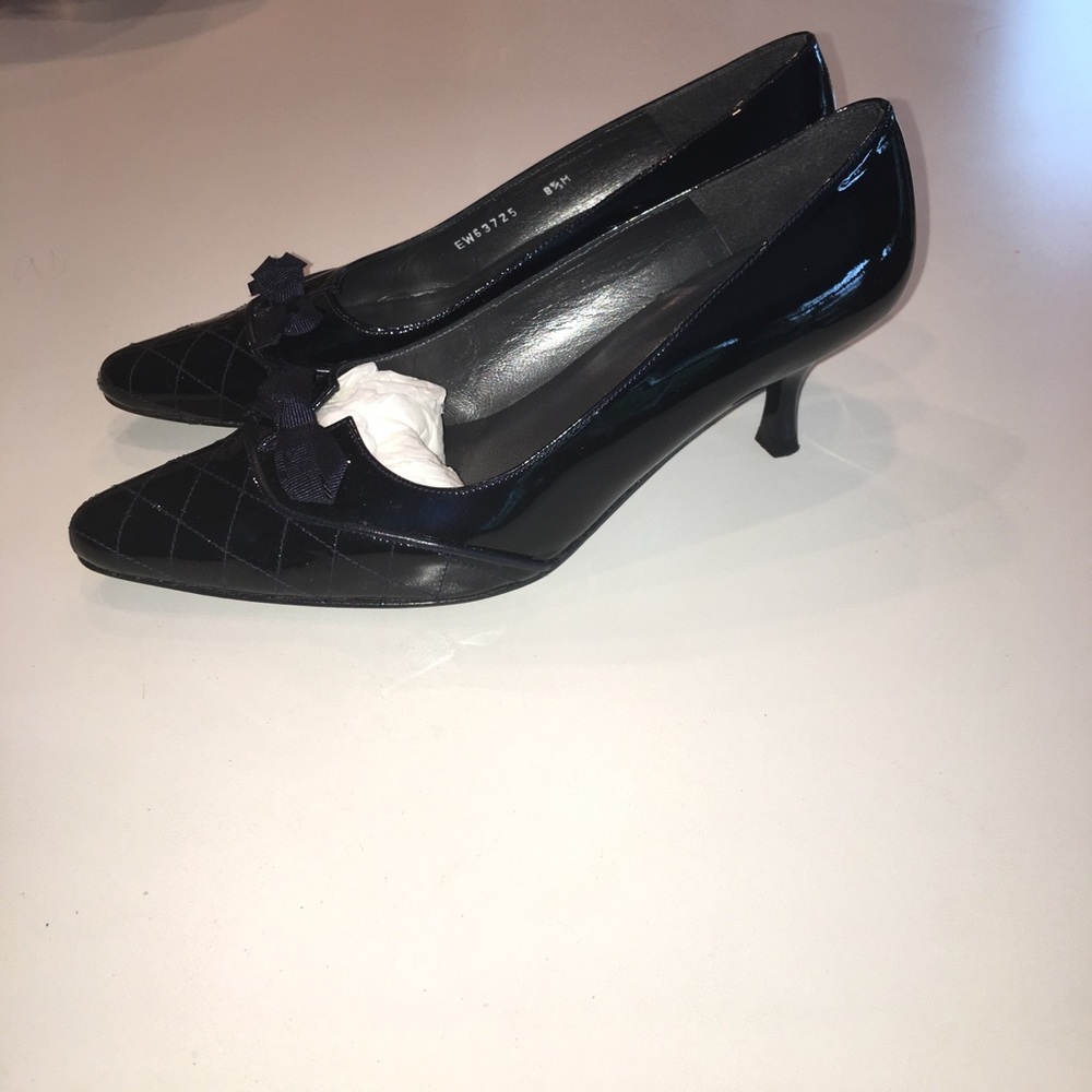 Stuart Weitzman Navy Size 8.5 Heels - image 1