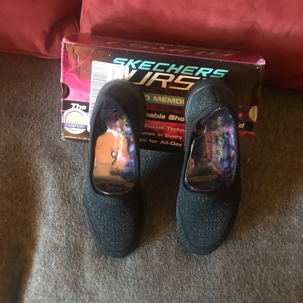Sketchers - Picture 4 of 4