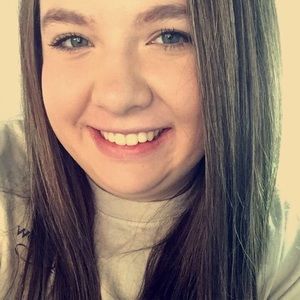 Meet your Posher, Kaycee