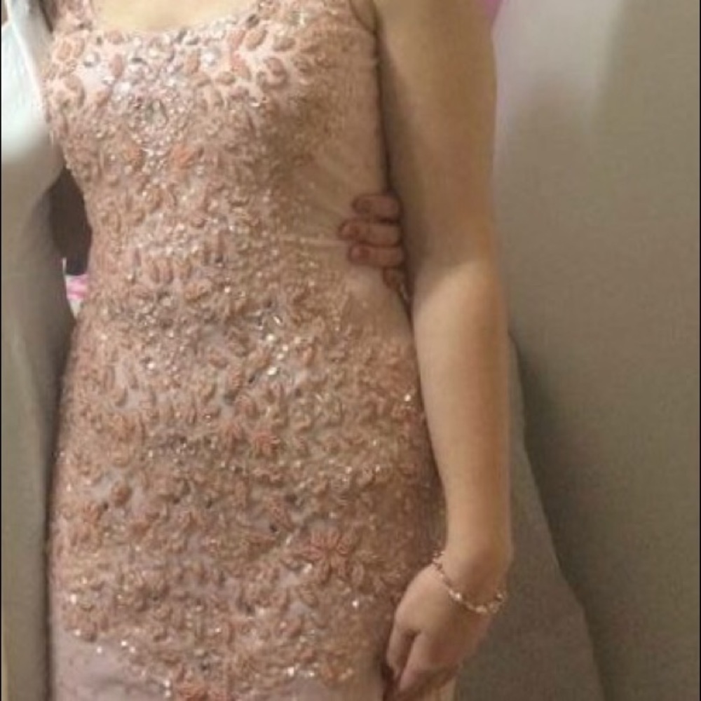 Short dress