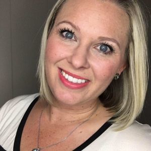 Meet your Posher, Jade