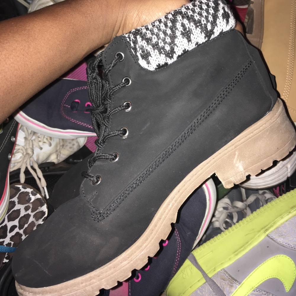 Rue 21 black timberlands