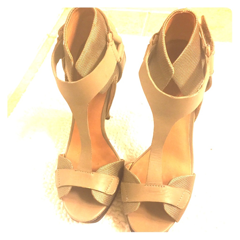 L.A.M.B. Peep toe T-strap heels