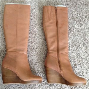 Aldo Wedge-Heel Leather Boots in Cognac Size 6