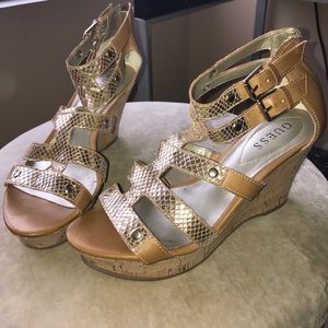 Guess wedges