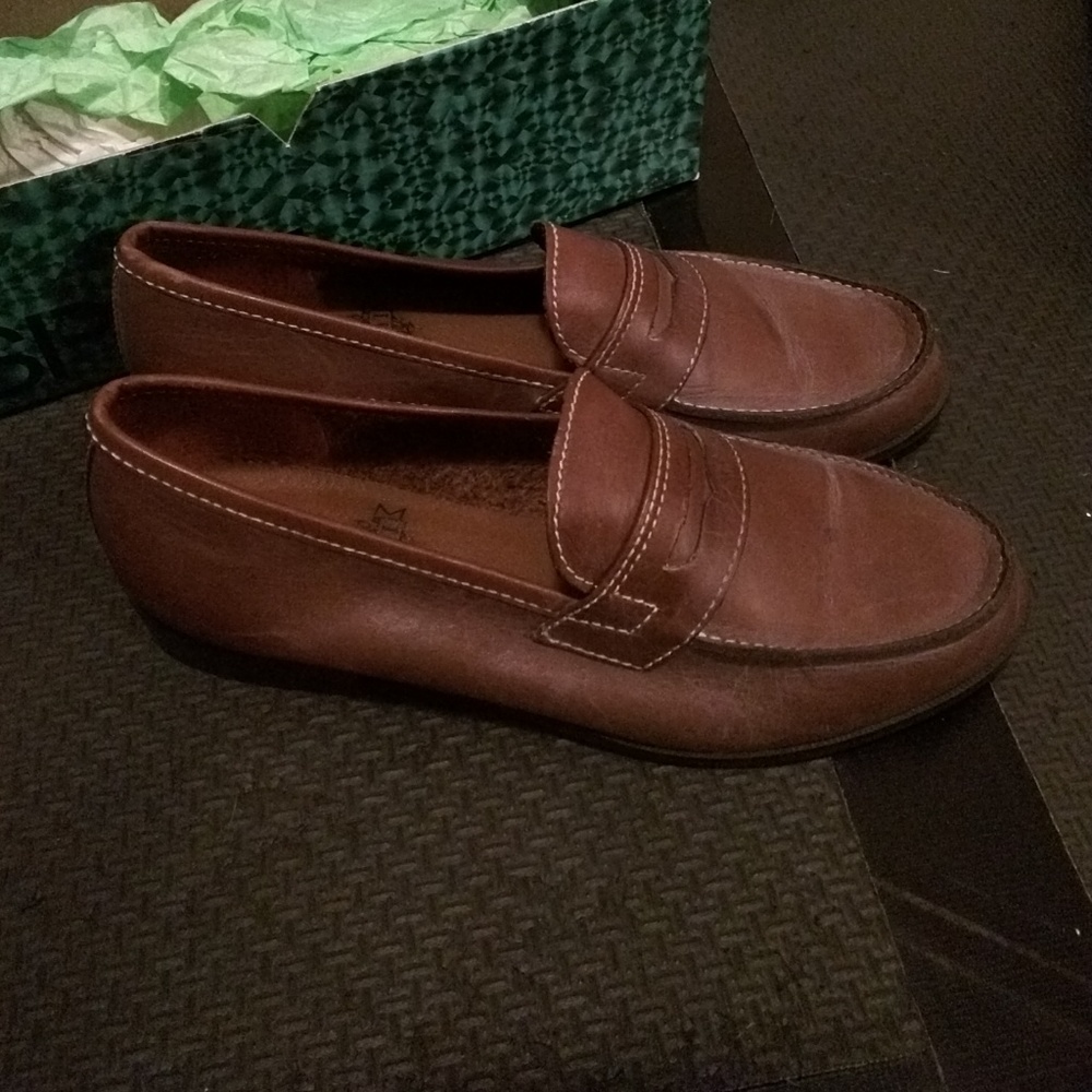 Women's partner shoe