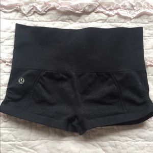 High waisted Lululemon spanks