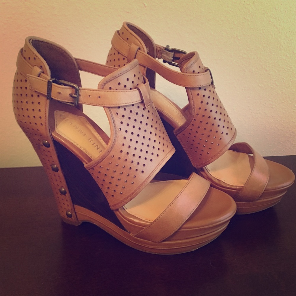 Gianni Bini wedges