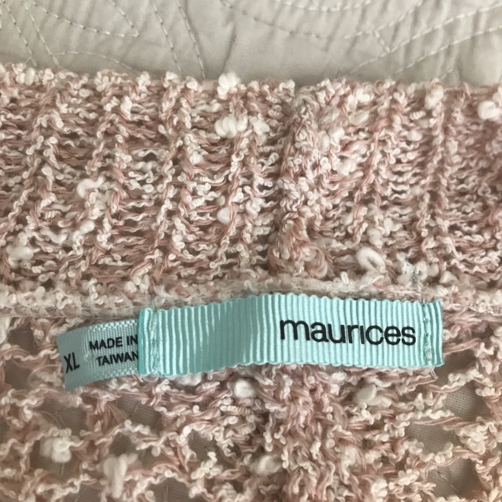 Maurice pale rose shawl size xl. Never worn